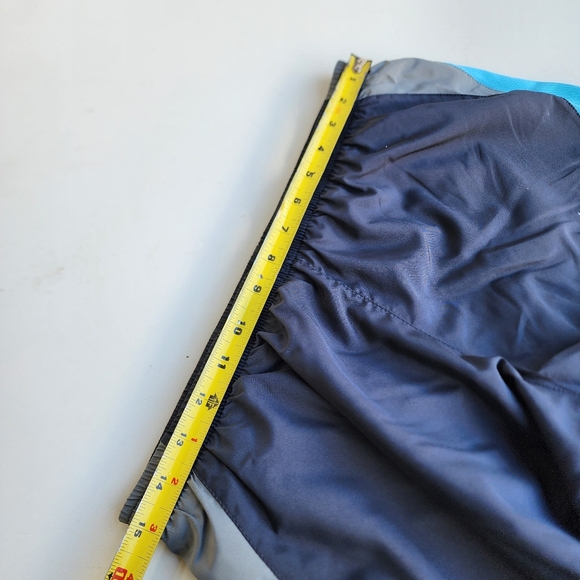 Women's Nike Dri-Fit DD9172 Running Run Shorts Charcoal Black Blue Sz M - Picture 8 of 13